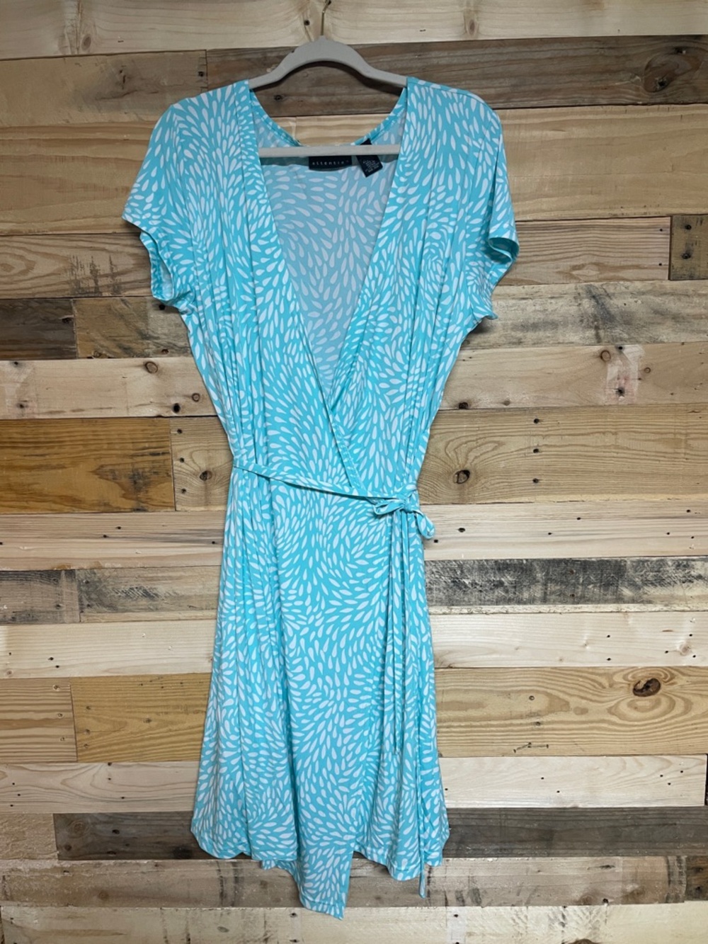 Attention size Large Turquoise Slinky Wrap Midi Dress with White Abstract Print